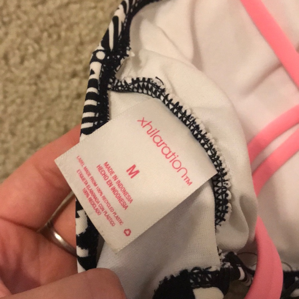 Pattern Bikini Top - Picture 4 of 4
